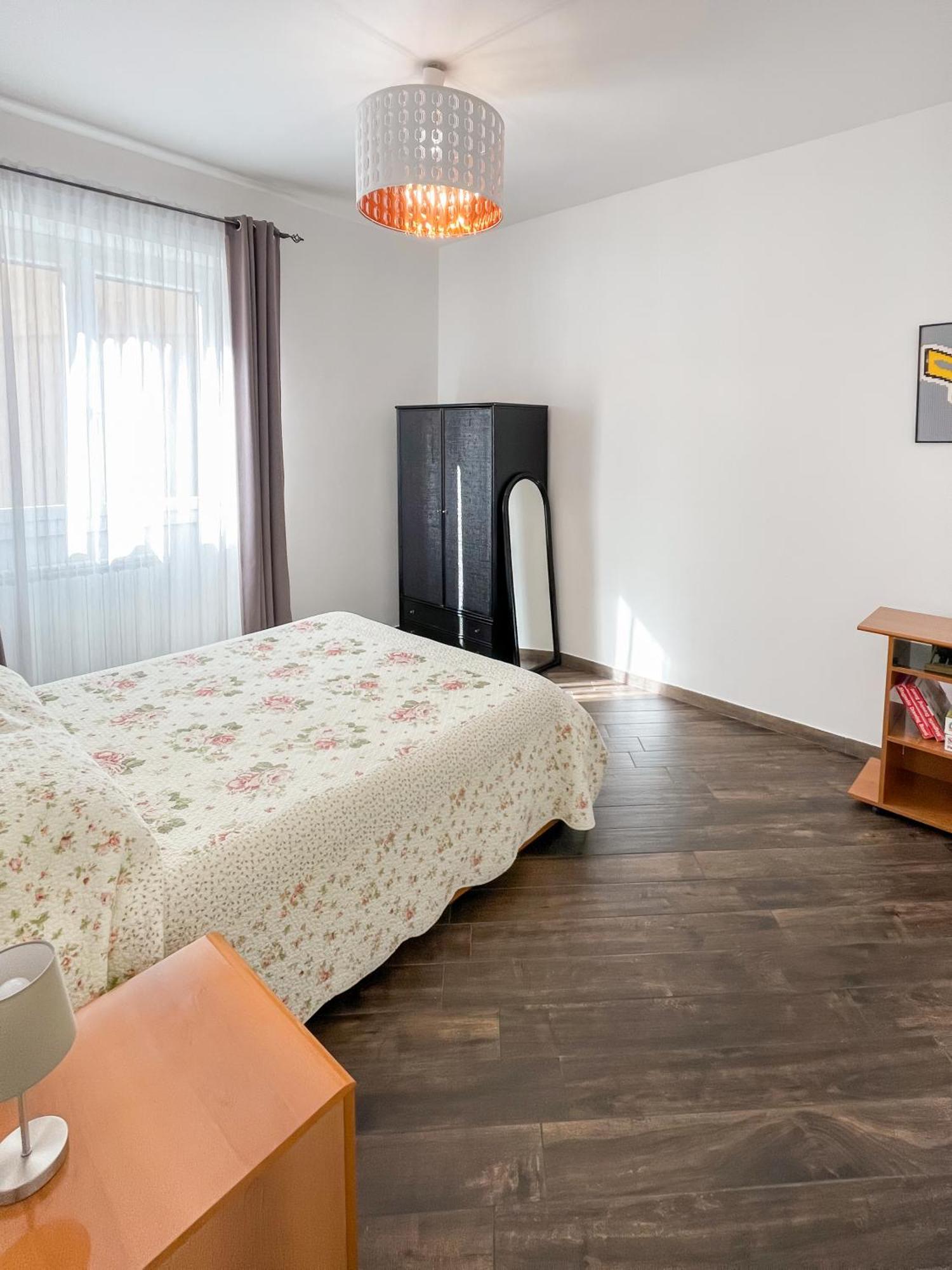 Apartamento Roominrome Alexander